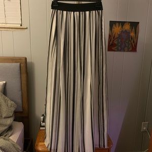 white house black market maxi elegant skirt